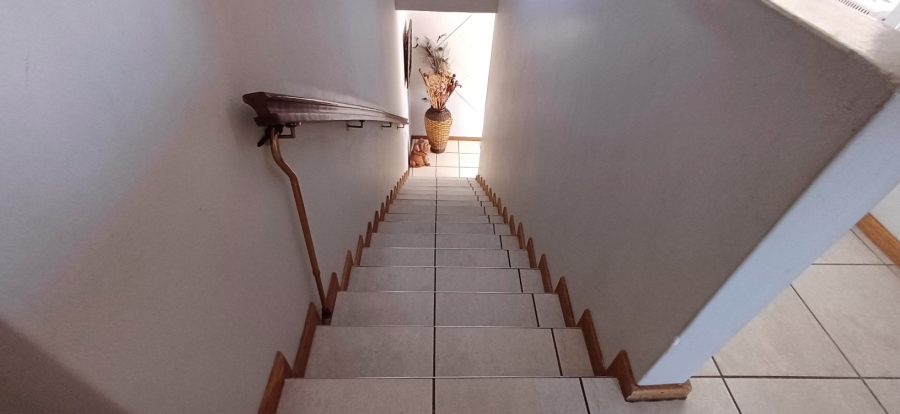 To Let 3 Bedroom Property for Rent in Hospitaalheuwel Free State